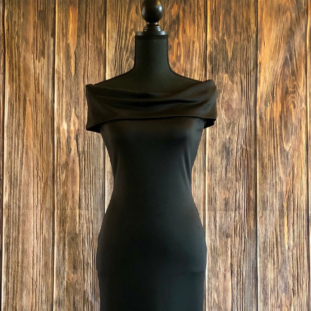 Black Mermaid Gown